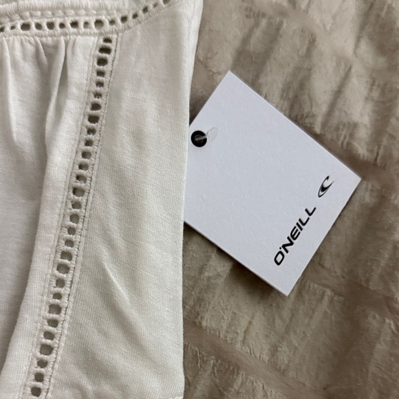 O'Neill White Sleeveless Tank Top - Picture 2 of 6